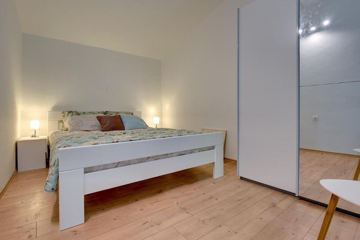 Villa Micol Gajana Eksteriør billede
