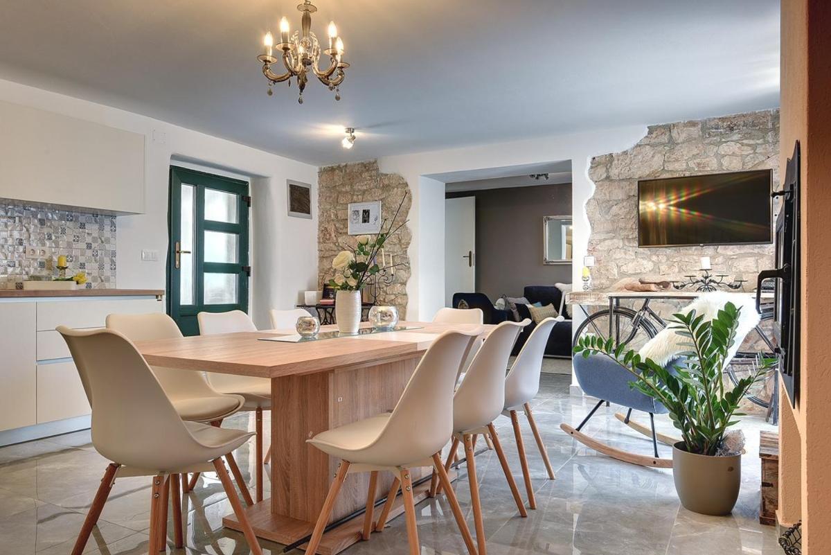 Villa Micol Gajana Eksteriør billede
