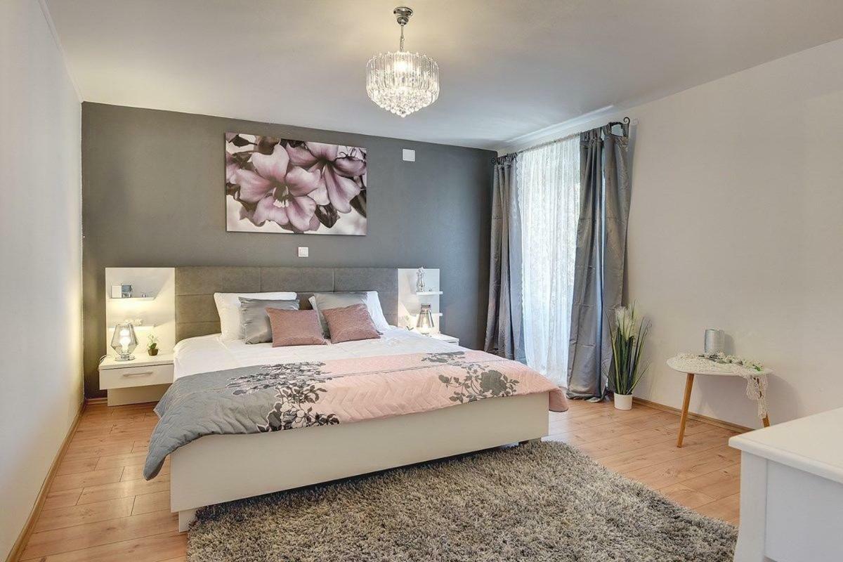 Villa Micol Gajana Eksteriør billede