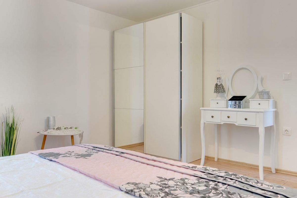 Villa Micol Gajana Eksteriør billede